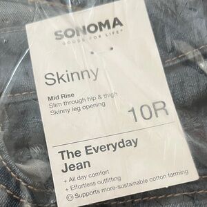 NWT Sonoma Skinny Jeans in Dark Blue with Contrast Stitching